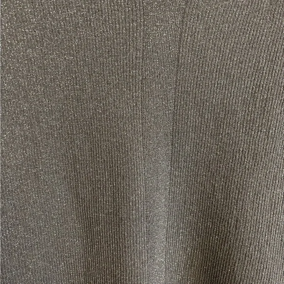 Calvin Klein Metallic Gray Johnny collar  Knit Top Size Medium - Picture 4 of 6